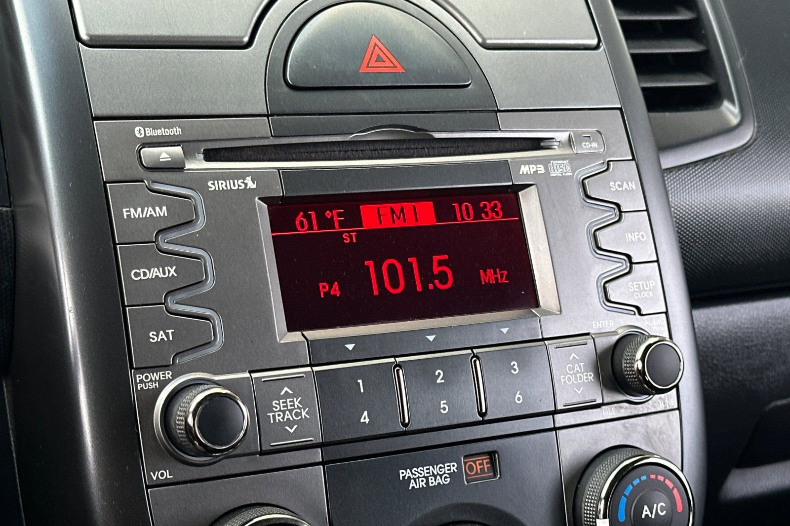 Used 2011 Kia Soul + w/ Audio Pkg image 18