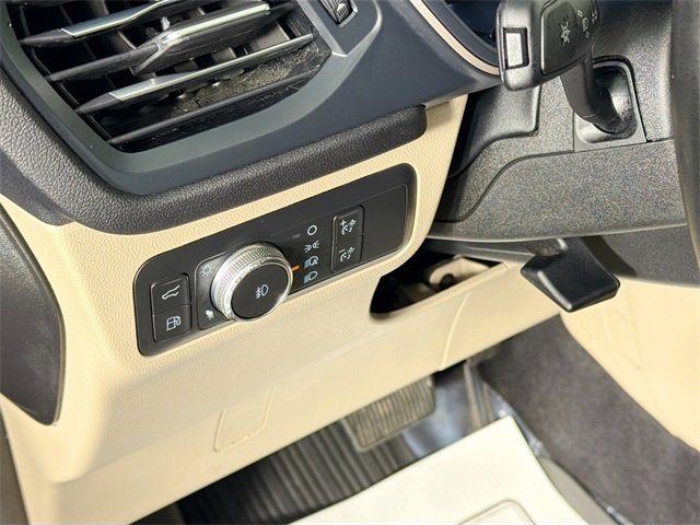 Used 2022 Ford Escape SEL image 10