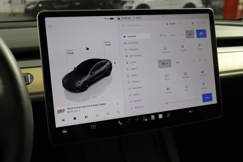 Used 2023 Tesla Model 3 Standard Range RWD image 26