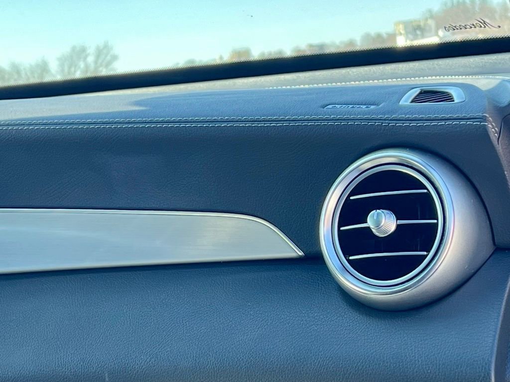 Certified 2021 Mercedes-Benz GLC 43 AMG 4MATIC image 23