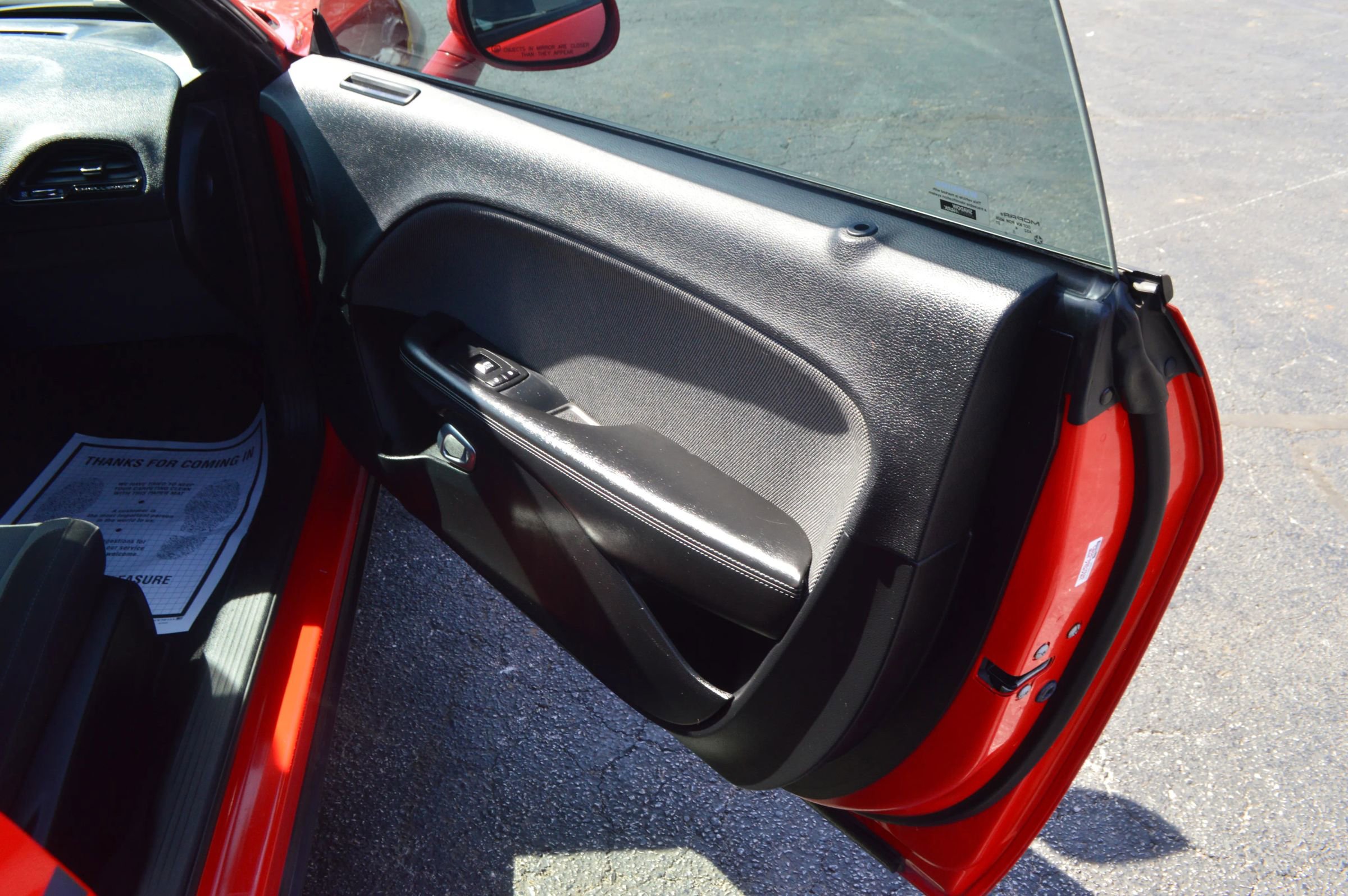 Used 2015 Dodge Challenger SXT w/ Driver Convenience Group image 19