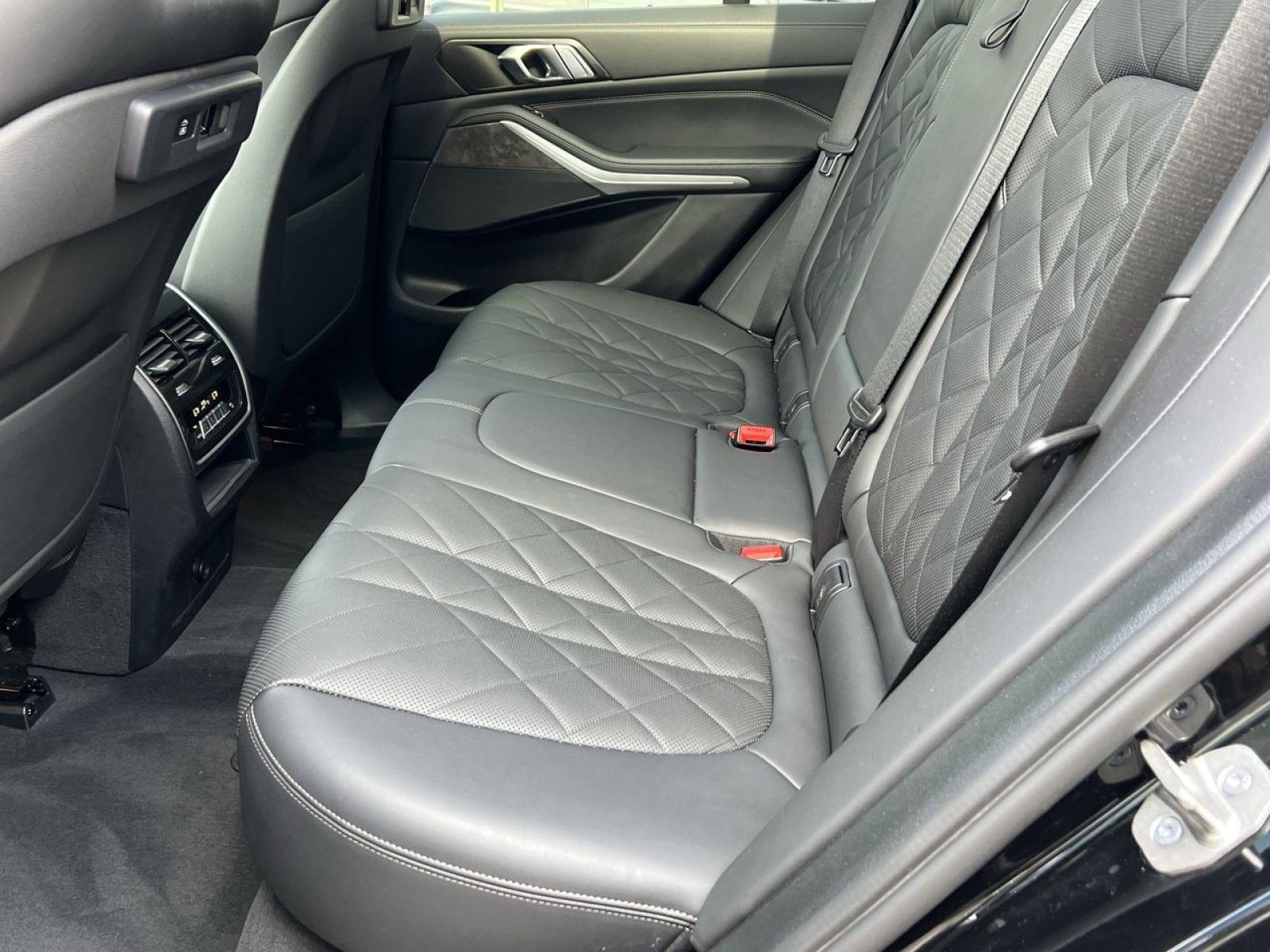 Used 2023 BMW X5 xDrive40i w/ Parking Assistance Package image 26