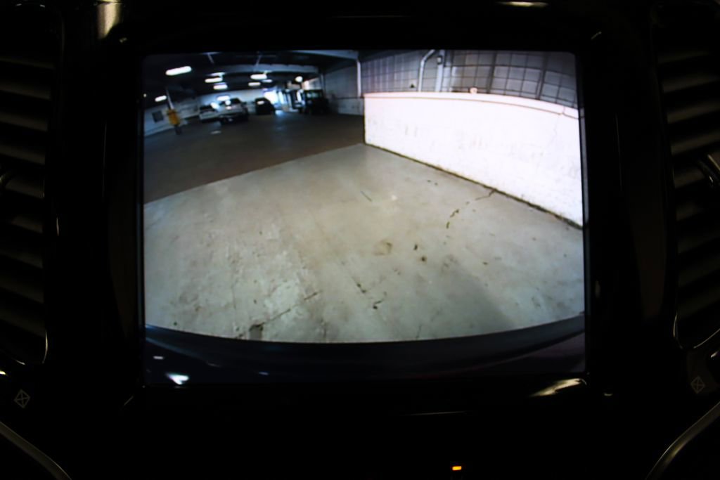 Used 2020 Jeep Cherokee Limited w/ Technology Group image 19