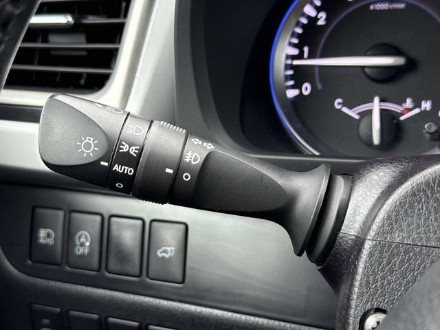 Used 2017 Toyota Highlander XLE image 27