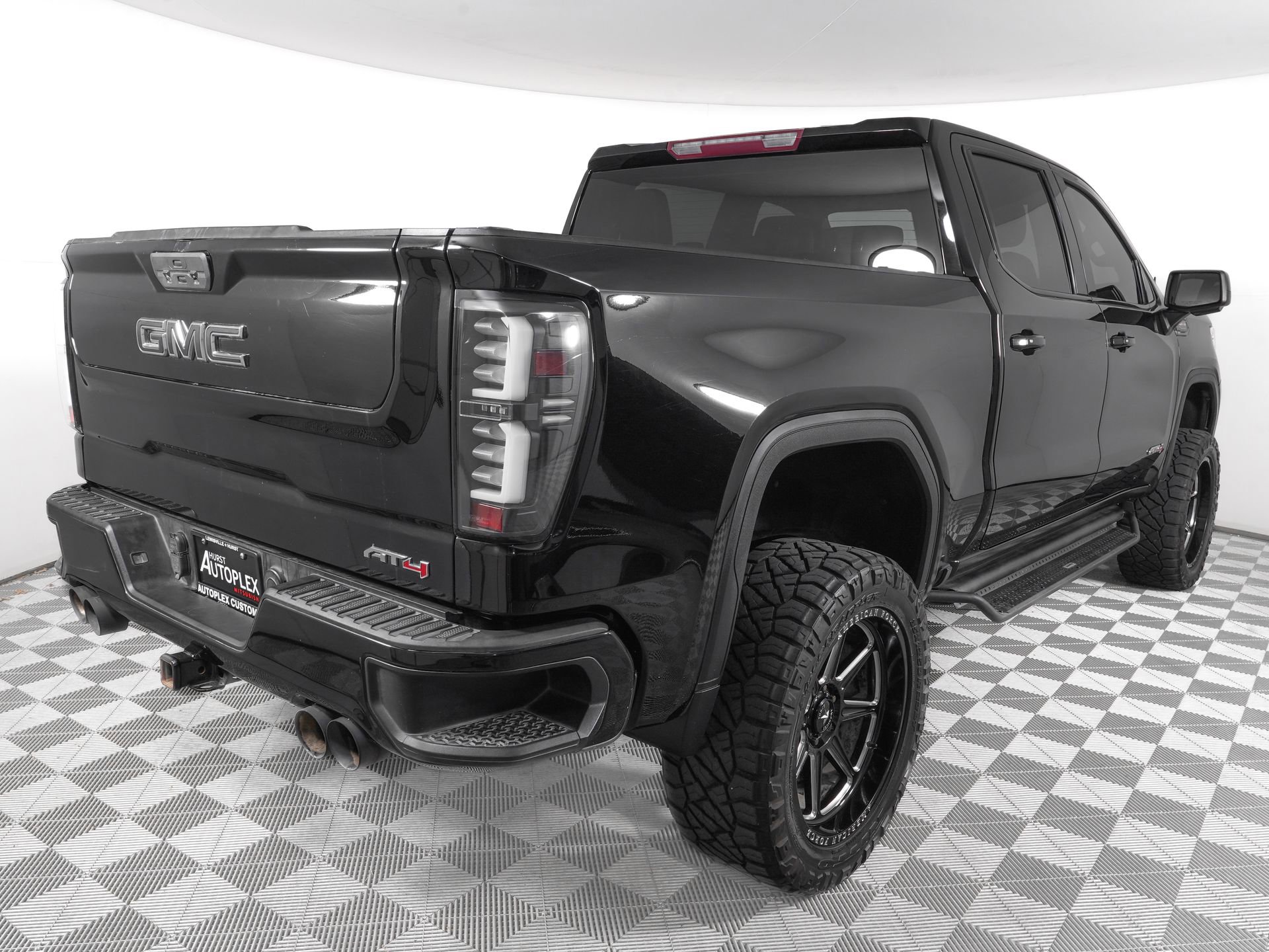 Used 2021 GMC Sierra 1500 AT4 image 4