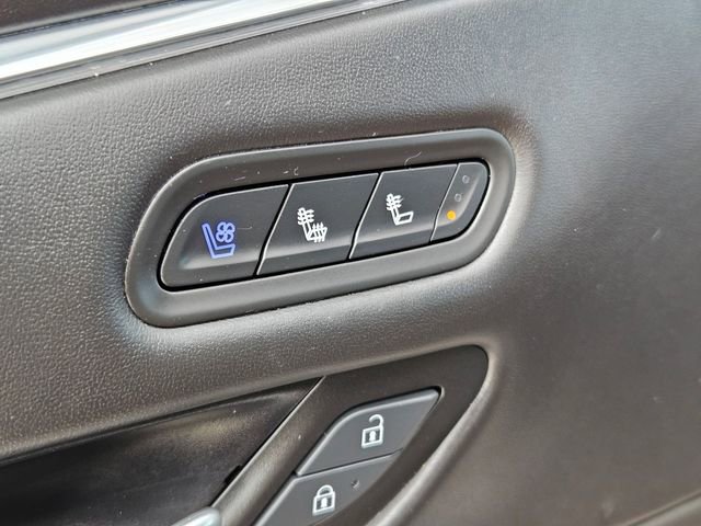 Certified 2024 Cadillac Escalade V w/ LPO, ONYX Package image 6