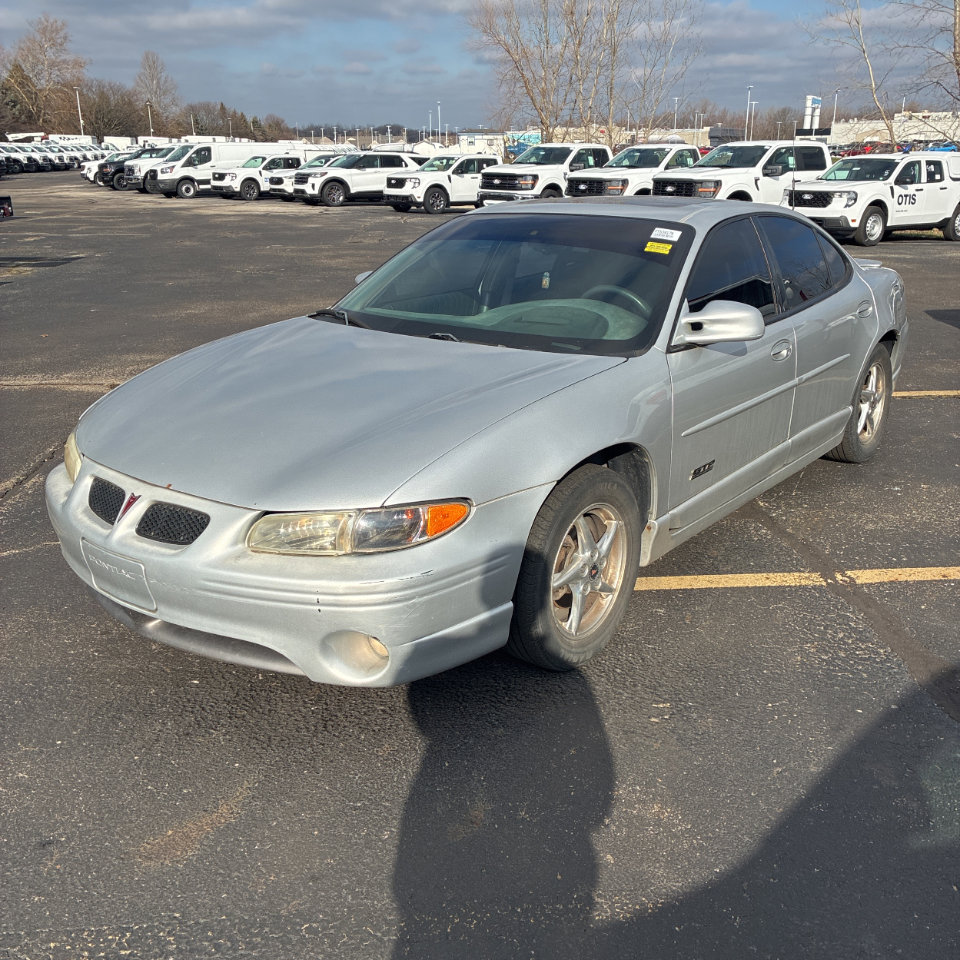 Used 2002 Pontiac Grand Prix GTP image 3