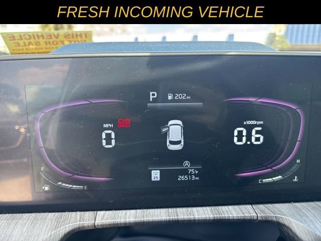 Used 2024 Kia Telluride EX w/ EX Captain's Chair Package image 18