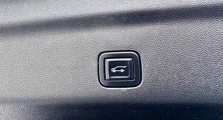 Used 2021 Cadillac Escalade Luxury image 20