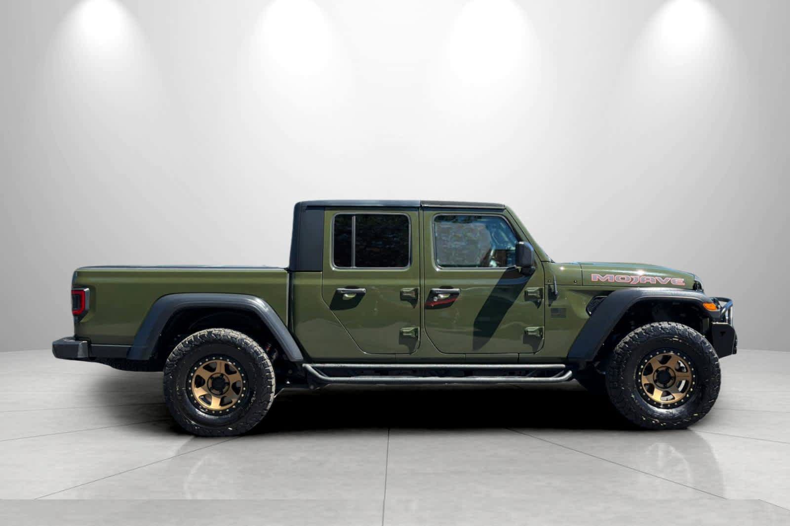 Used 2021 Jeep Gladiator Mojave AWD/4WD image 8