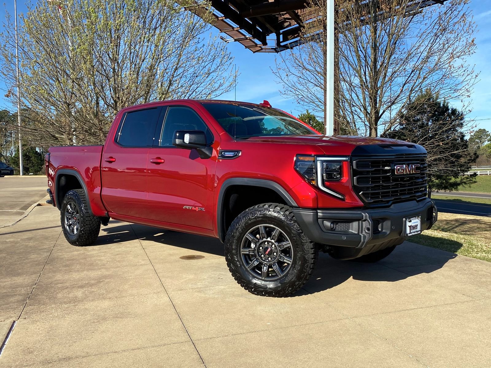 Used 2024 GMC Sierra 1500 AT4X image 1