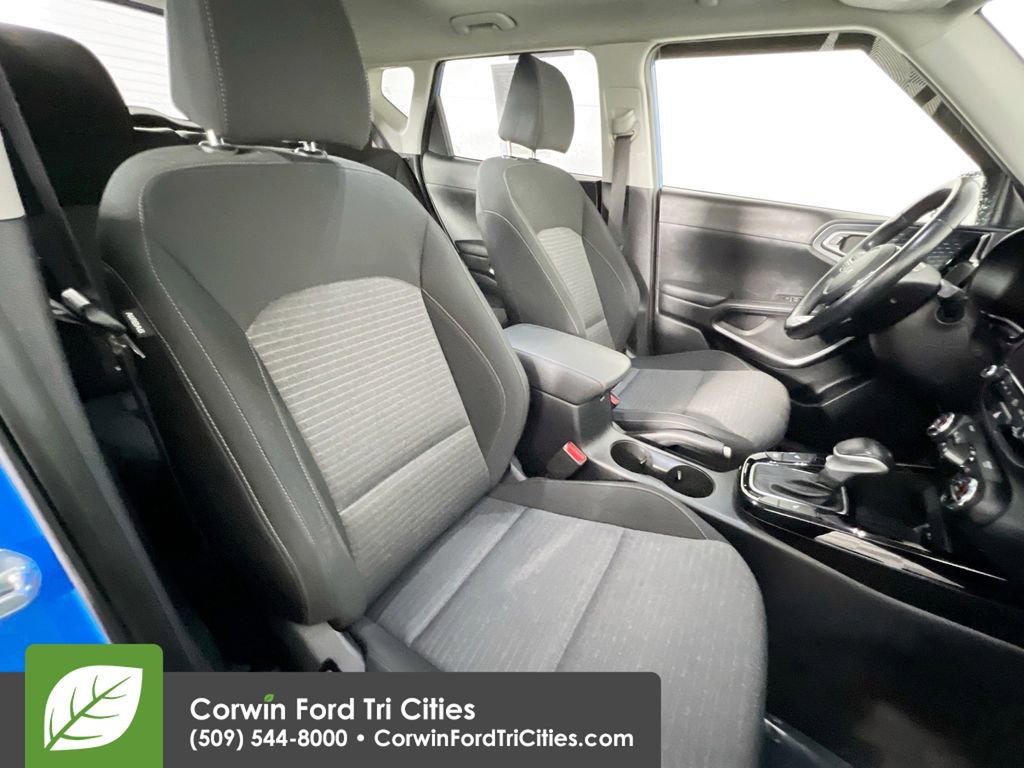 Used 2023 Kia Soul EX image 18
