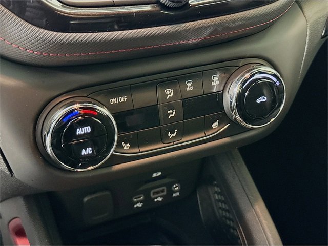 Used 2022 Chevrolet TrailBlazer RS w/ Sun and Liftgate Package image 18