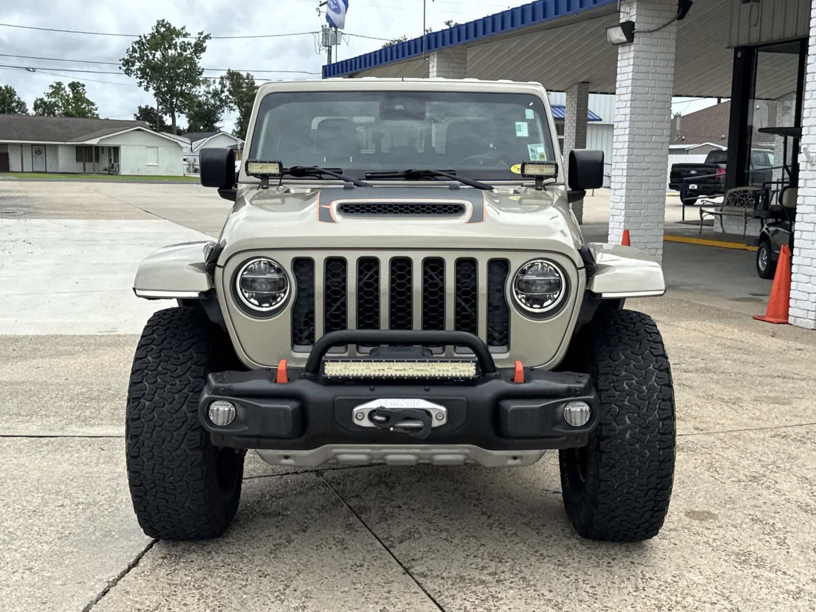 Used 2020 Jeep Gladiator Mojave AWD/4WD image 2