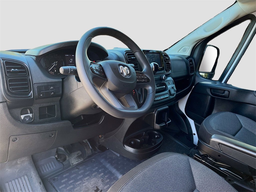 Used 2025 RAM ProMaster 2500 w/ Convenience Group image 9