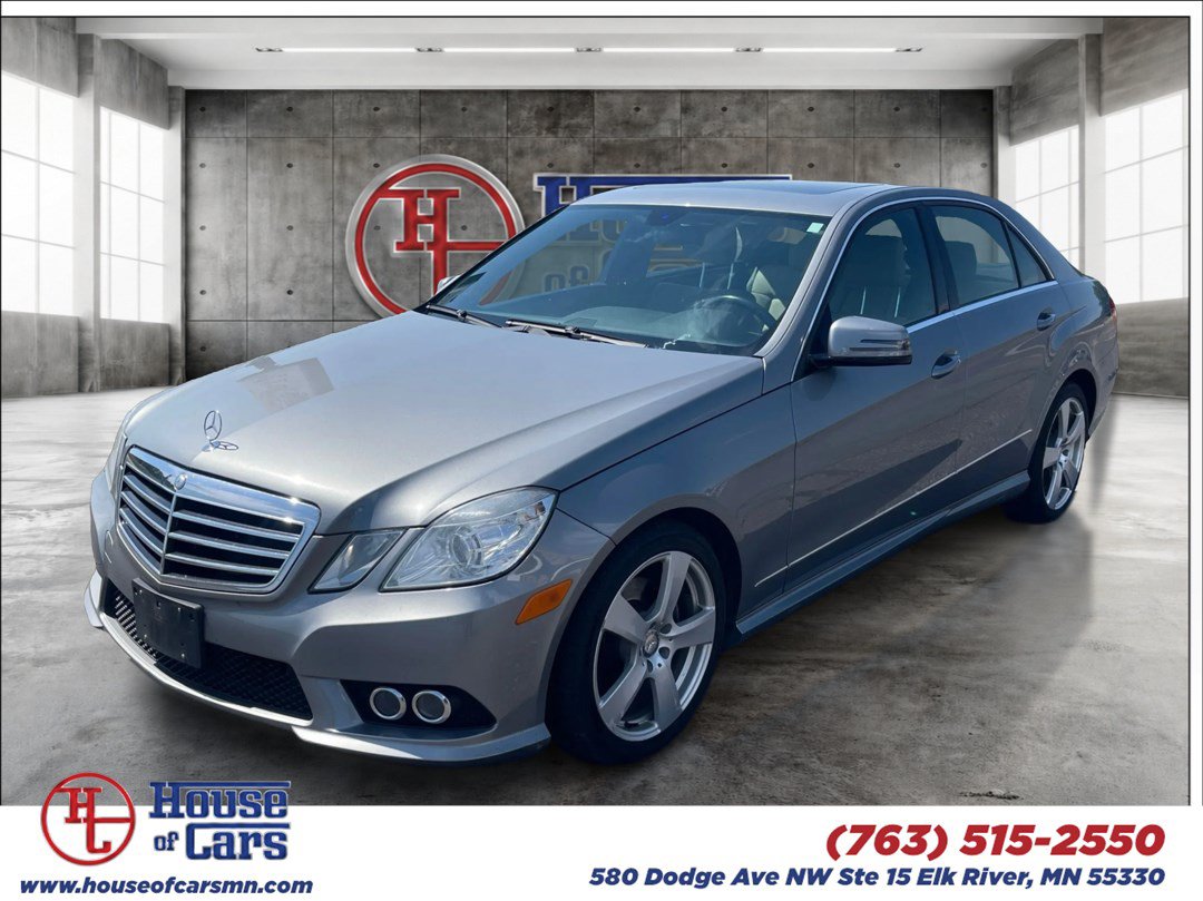Used 2010 Mercedes-Benz E 350 4MATIC Sedan image 1