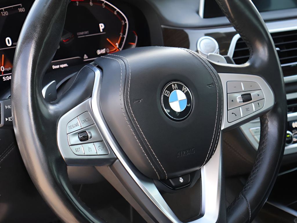Used 2022 BMW 740i xDrive w/ Premium Package AWD/4WD image 20