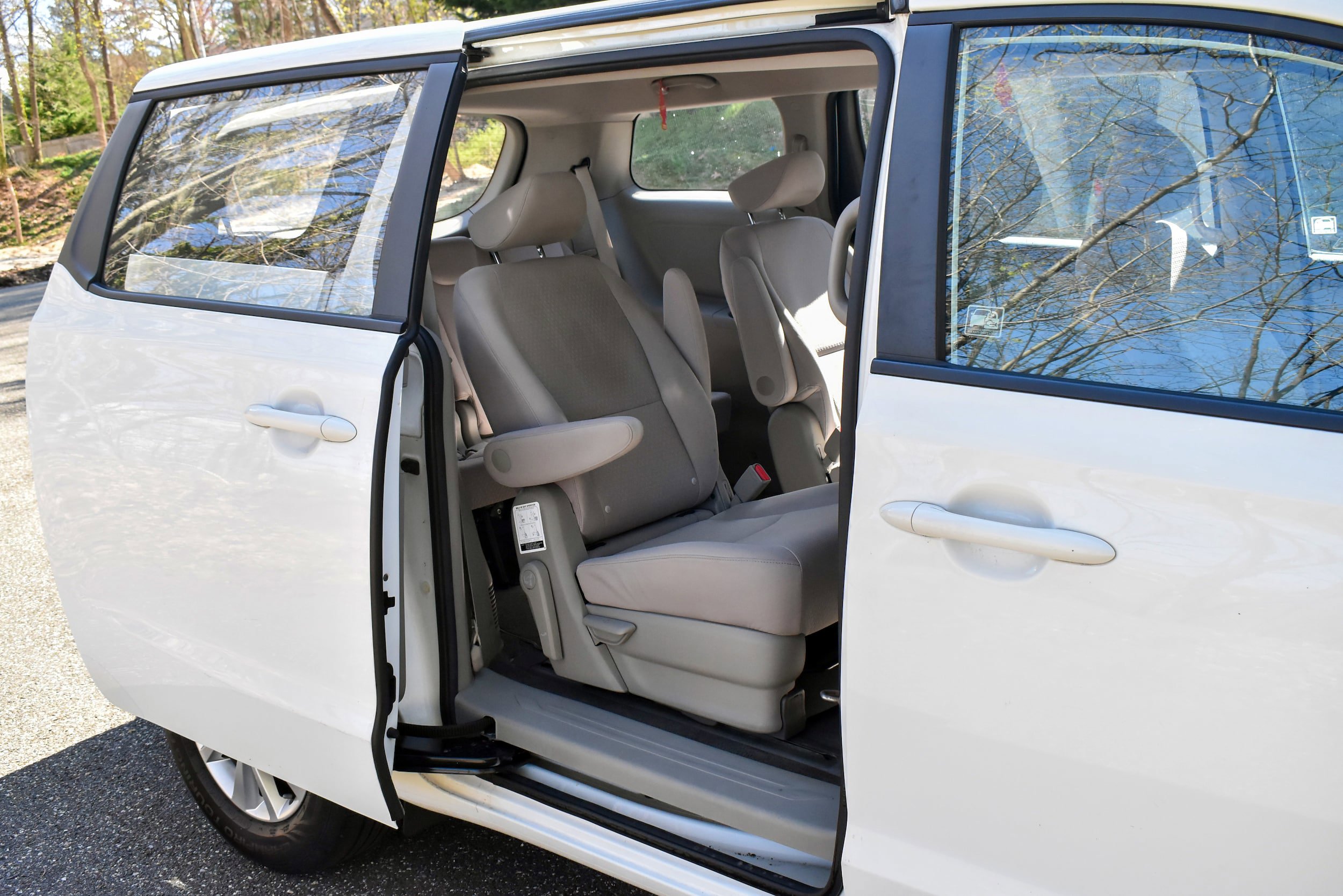 Used 2018 Kia Sedona L image 14