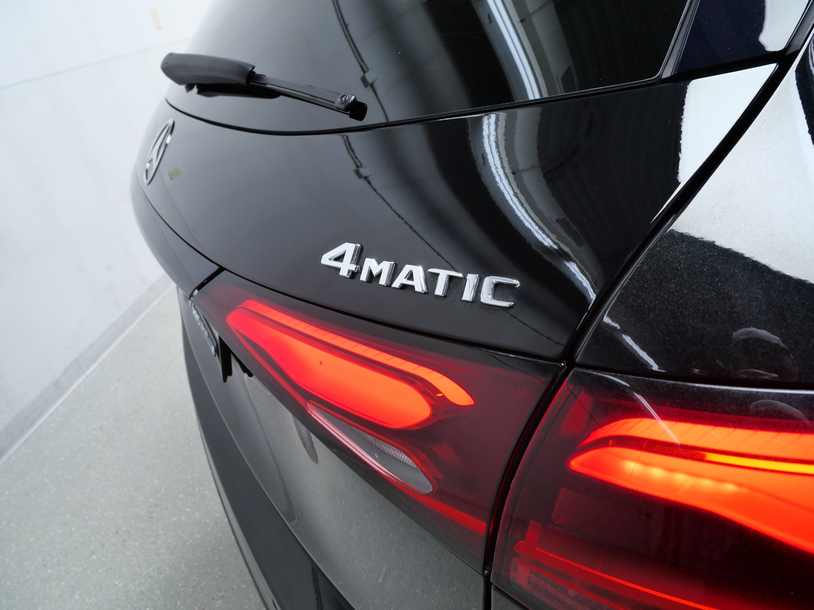 Certified 2023 Mercedes-Benz GLC 300 4MATIC image 6