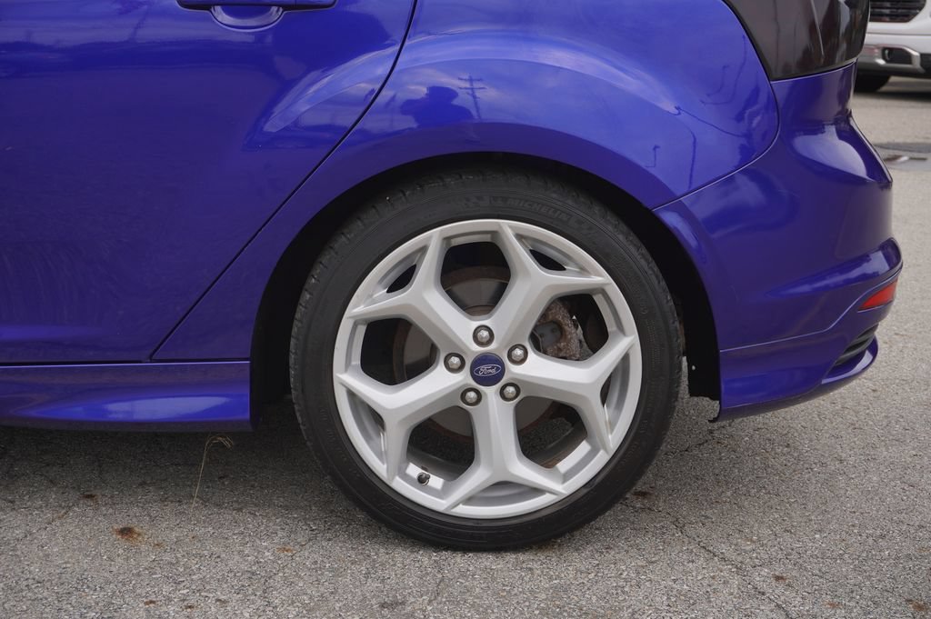 Used 2014 Ford Focus ST w/ Equipment Group 201A FWD image 11