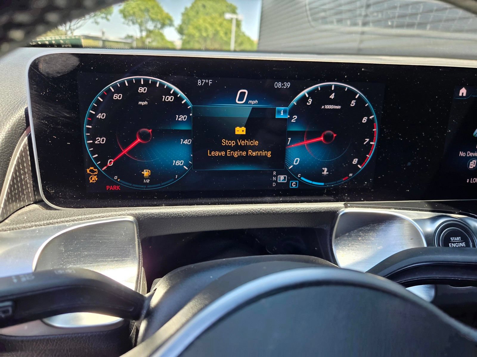 Used 2021 Mercedes-Benz GLB 250 4MATIC w/ Premium Package image 26