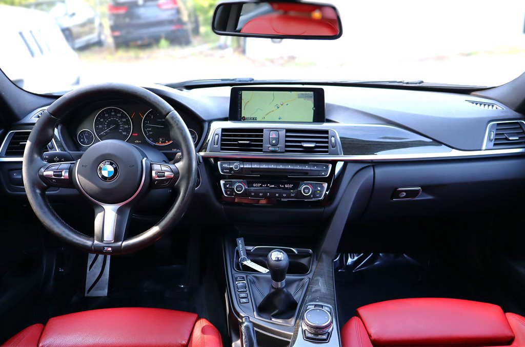 Used 2016 BMW 340i xDrive Sedan image 13