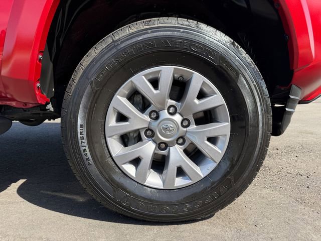 Used 2022 Toyota Tacoma SR5 RWD image 13
