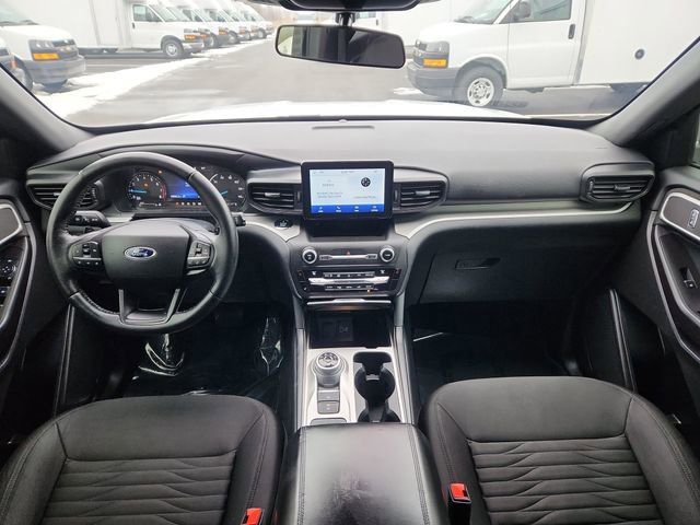 Used 2020 Ford Explorer XLT w/ Comfort Package image 37