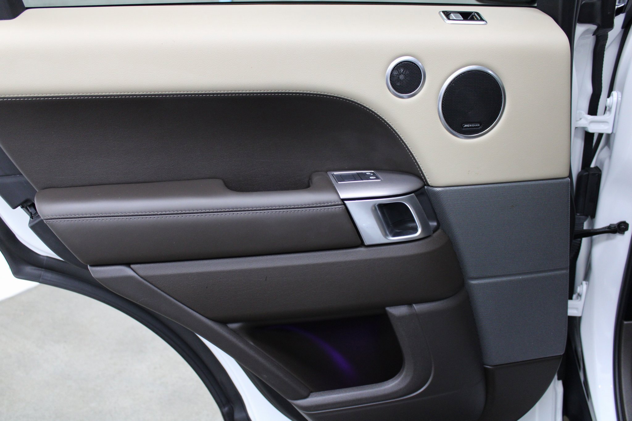 Used 2019 Land Rover Range Rover Sport HSE image 17