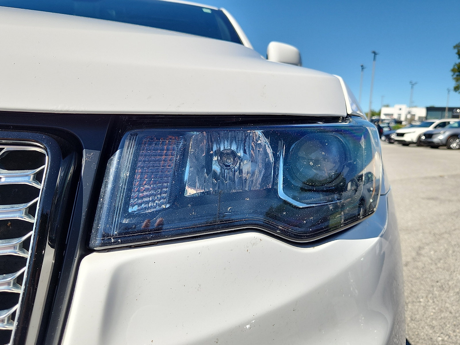 Used 2019 Jeep Grand Cherokee Altitude AWD/4WD image 9