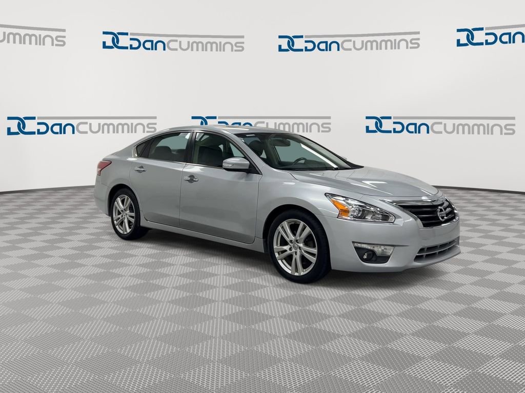Used 2013 Nissan Altima 3.5 SV FWD image 2