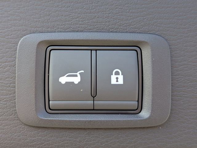 New 2026 Mitsubishi Outlander SE FWD image 14