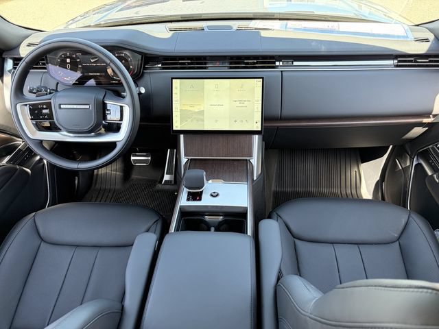 New 2026 Land Rover Range Rover Long Wheelbase SE AWD/4WD image 14