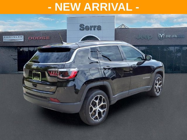 Used 2024 Jeep Compass Limited AWD/4WD image 7