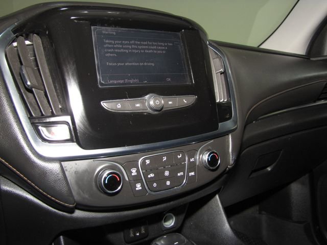 Used 2020 Chevrolet Traverse LS w/ LPO, Black Accent Package FWD image 7
