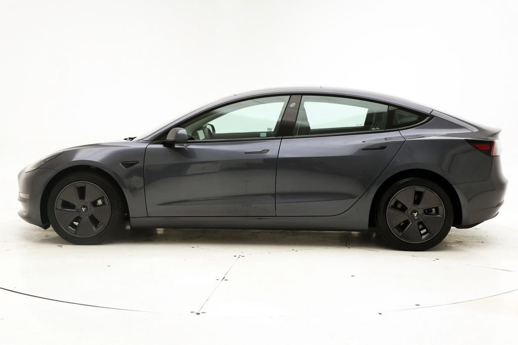 Used 2023 Tesla Model 3 Standard Range image 5