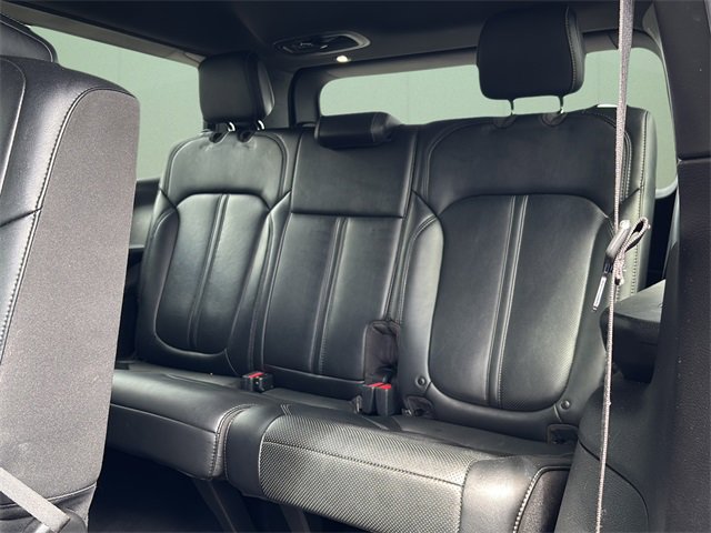 Used 2024 Jeep Wagoneer Series II w/ Flexible Seating Group image 21