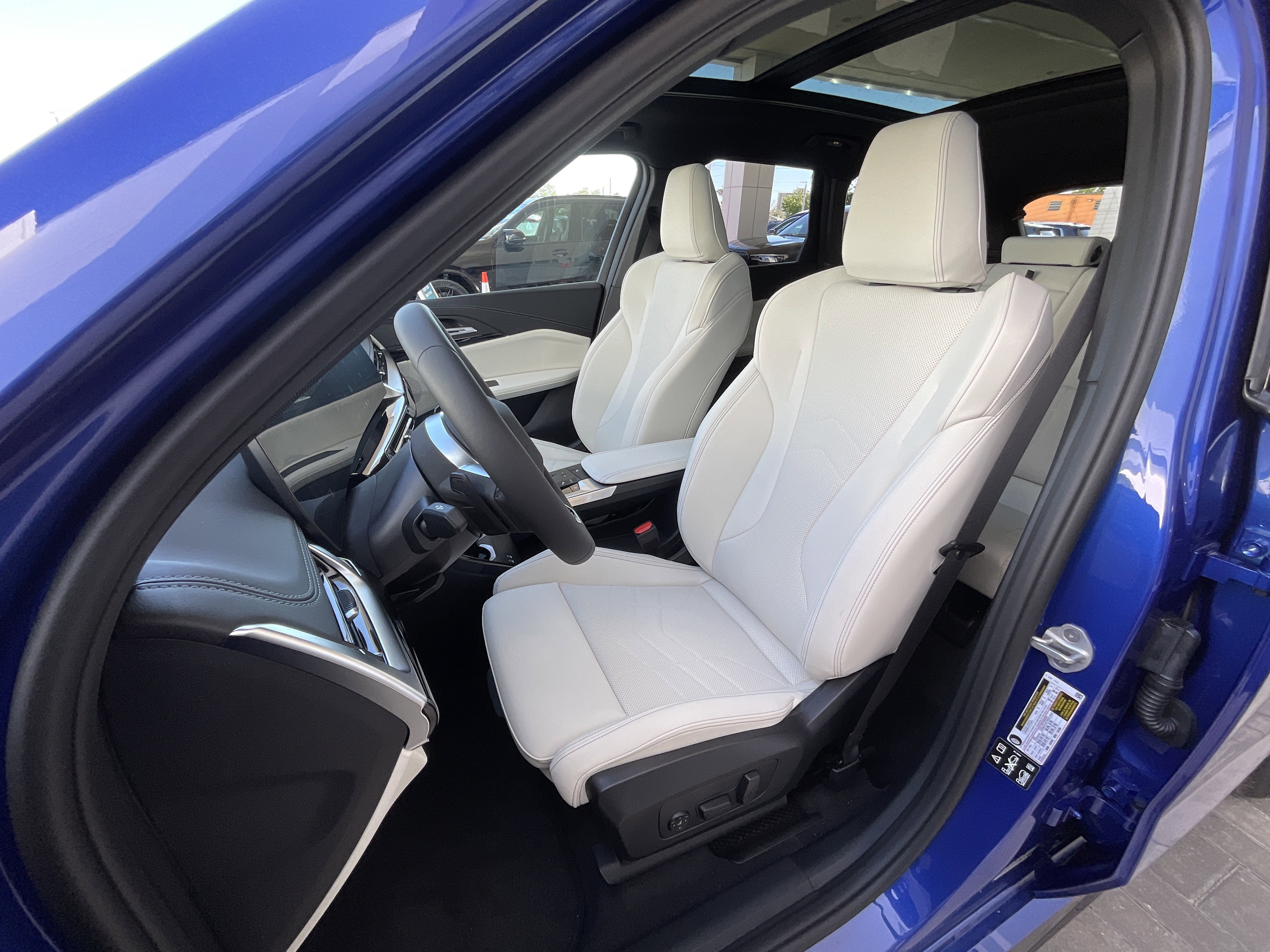 New 2026 BMW X1 xDrive28i w/ M Sport Package image 11