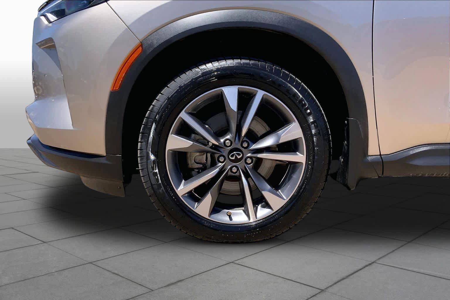 Used 2022 INFINITI QX60 Luxe w/ Cargo Package AWD/4WD image 11