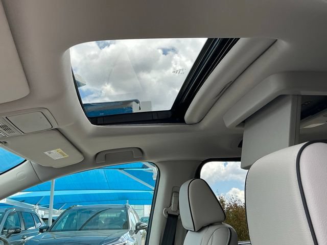 New 2026 Honda Odyssey Touring image 13