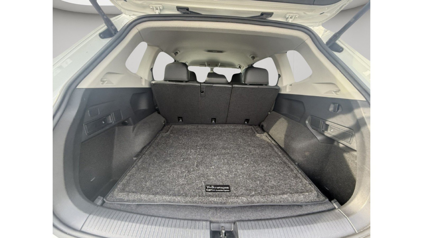 Used 2024 Volkswagen Tiguan SE AWD/4WD image 31