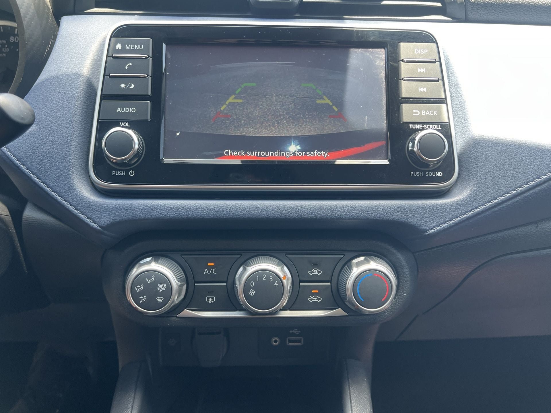 Certified 2023 Nissan Versa SV FWD image 5