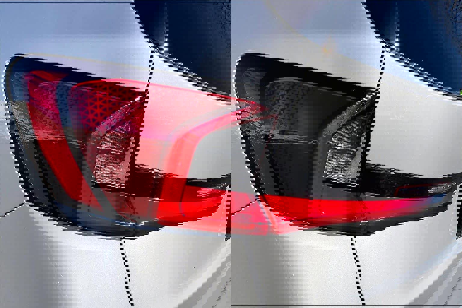 Used 2025 BMW X1 M35i w/ Shadowloine Package image 29