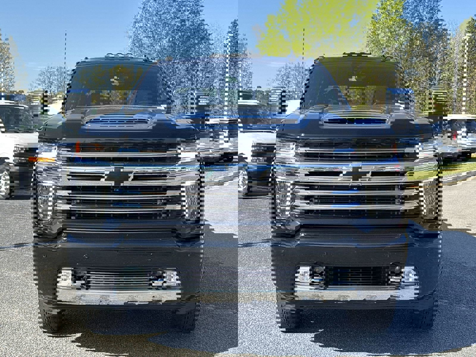 Used 2021 Chevrolet Silverado 3500 High Country image 3