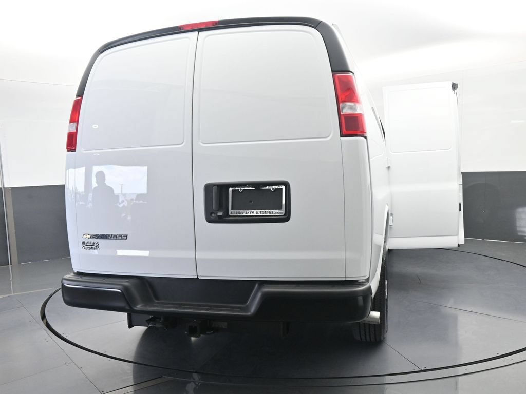 New 2026 Chevrolet Express 2500 Extended w/ Driver Convenience Package RWD image 71