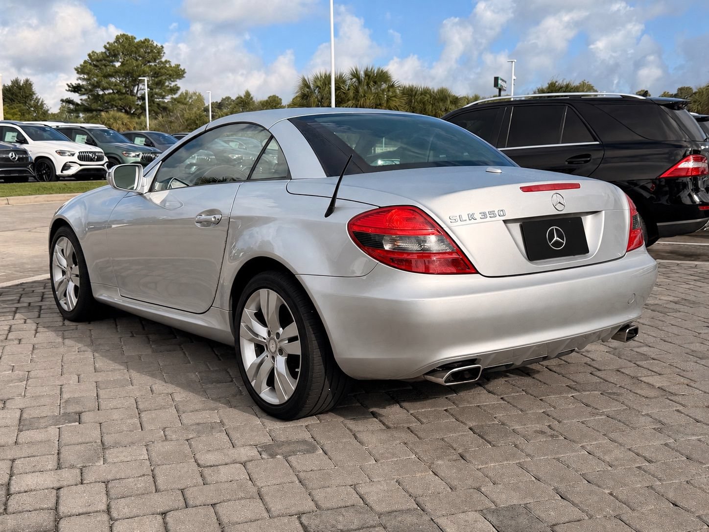 Used 2010 Mercedes-Benz SLK 350 image 8