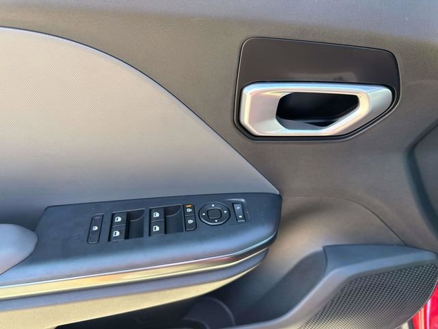 Used 2025 Kia K4 LXS image 23