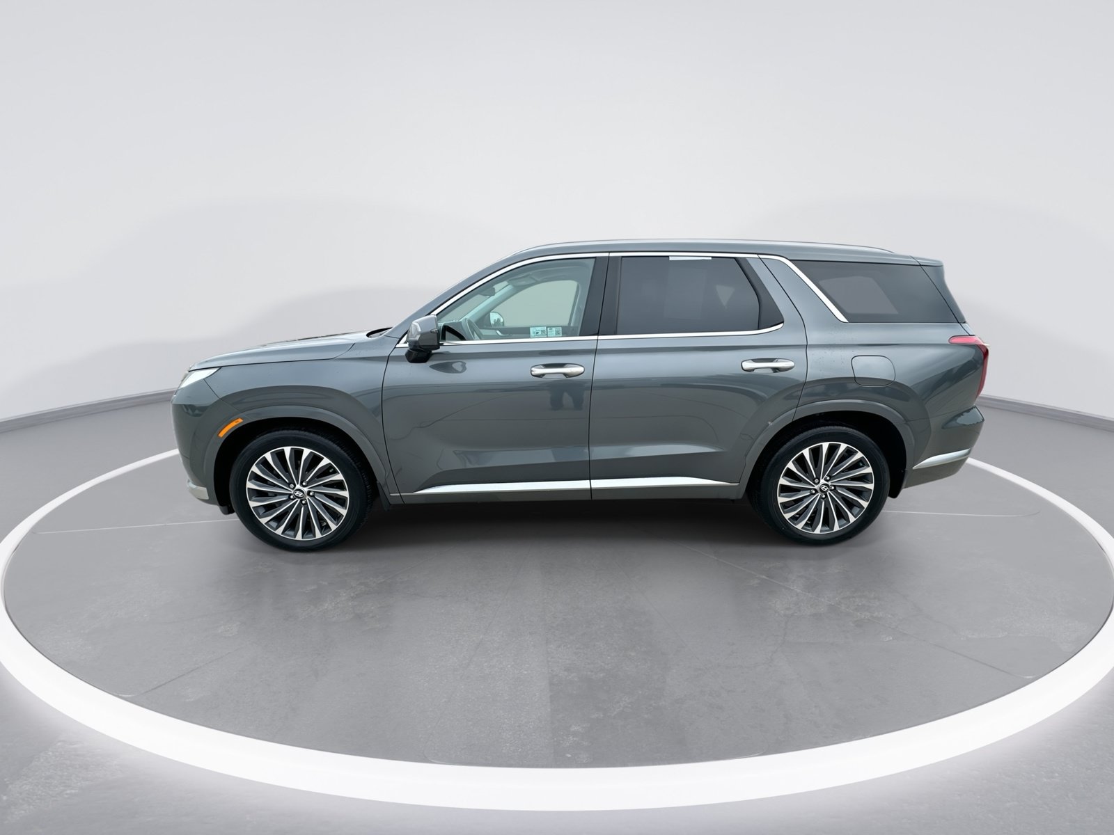 Used 2025 Hyundai Palisade Calligraphy AWD/4WD image 5