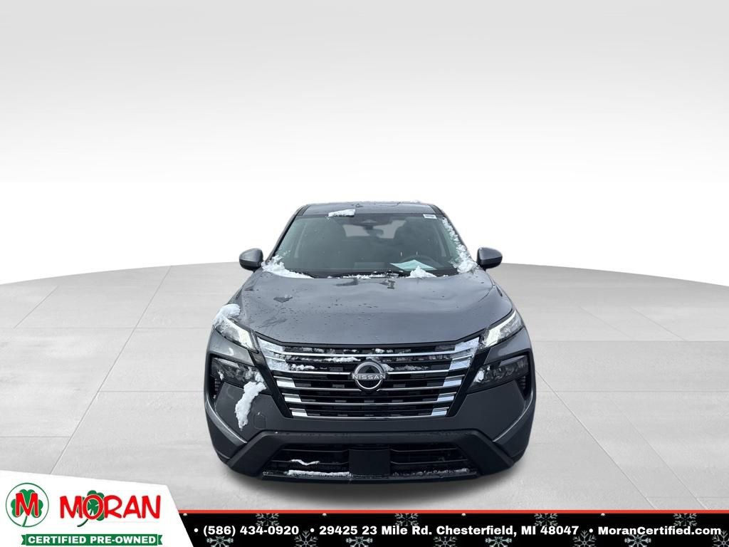 Used 2024 Nissan Rogue SV image 8