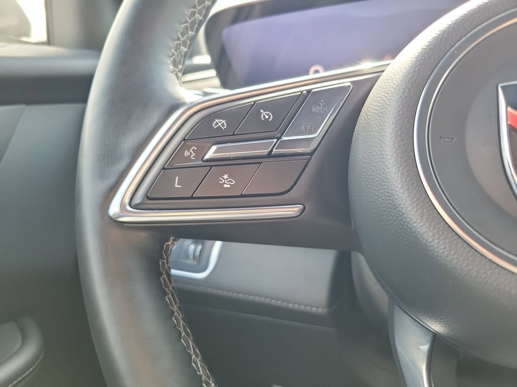 Used 2025 Buick Enclave Preferred AWD/4WD image 25